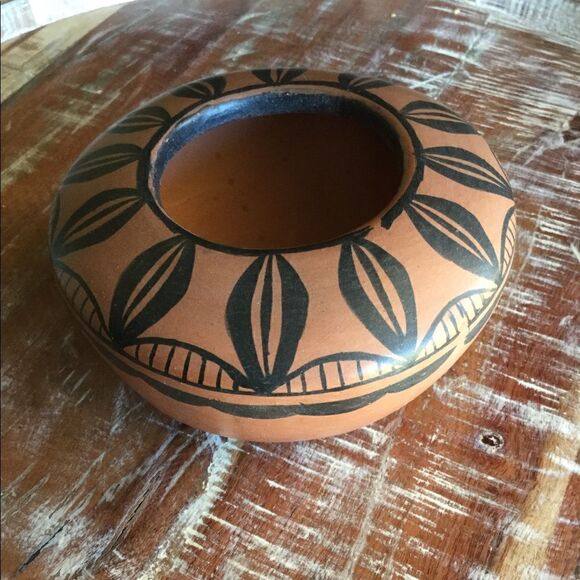 Santo Domingo Pueblo pottery